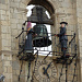 Zwei Figuren in lokaler Tracht schlagen die Rathausglocke, Ayuntamiento in Astorga