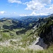 Herrliche Aussicht vom Gipfel in Richtung Schwarzsee