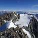 eindrückliche Gipfelgratwechte - vor Fletschhorn und -gletscher