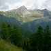 Am Aufstieg auf den Passo della Maggia - Blick zurück zum weiten Kessel der Alpe Canaa und Pizzo Cramalina