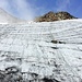 Direkter Abstieg über das eisige Schneefeld