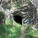 der Weg führt durch den Tunnel