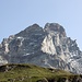 <b>Colle del Leone (3581 m) - Cresta del Leone - Rifugio Carrel (3829 m) - Pic Tyndall (4241 m) - Monte Cervino (4478 m).</b>