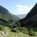 Alp Cavrein sut im Val Russein nun beginnt der lange Rückweg ins Tal runter.<br />Hier könnte man ein Alpentaxi nehmen, ich nahm für diesen Teil bis nach Sumvitg ebenfalls meine Füsse 