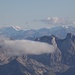 Die Zillertaler Alpen hinter den Gipfeln des Rofan