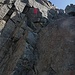 Eine der schwereren Kletterstellen am Grat, kurz vor dem Gipfel. Trotzdem maximal I+.