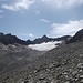 Tagesziel mit zackigem Nordgrat und einem Gletscher, der ums Überleben kämpft und dabei recht zahm das Gestein am Muttenhorn zusammen hält.