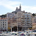 Blick auf Notre Dame de la Garde hoch über Marseille