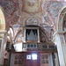 L'organo della chiesa di San Zeno a Salorino. I pilastri che affiancano il frontale sono databili al secolo XVIII.