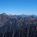 Blick zu den Bergeller Alpen. Links der Cardinello