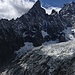 Cresta di Péuterey e ghiacciao Brenva.