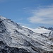 Ausblick gezoomt vom höchsten Punkt der Wanderung (2466m) zwischen Guraletsch-und Ampervreilasee