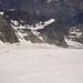 Gletscherabstieg,rechts oben die Britanniahütte
