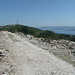 Blick nach vorne zum Punkt Stefanania mit dem Sendemasten sowie rechts die westliche Küste des Pilion