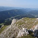 Tiefblick vom Rötelstein-Westgrat auf Filzmoos und die Tauern in der Ferne