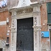 L'ingresso di Palazzo De Lorenzo Cattaneo.