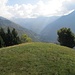 Una vista sulla parte finale della Val Morobbia, oltre la quale c’è l’Italia che si raggiunge dal passo S. Jorio.