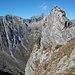 Inizio la ripida discesa verso il SASSO ACUTO...