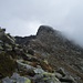 der Gipfel hüllt sich in Wolken
