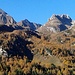 panorama sull'altro versante della valle di Santa Maria con in bellavista il Pizzo del Sole ed i Campanitt