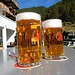 ... und beim Bier auf der Terrasse des Hotels Schwarzhorn