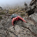 Im Abstieg vom Monte Tolu - Auf den letzten Meter in der Rinne, wo einige leichte Klettereinlagen erforderlich sind.