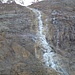 über Nacht ist der Wasserfall unterhalb des Hohenferner gefroren
