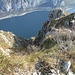 Il sentiero Paolo ed Eliana termina quando si intercetta il sentiero n° 6 proveniente dal Sasso Preguda, portandosi sulla cresta est con bella vista sul Lago di Lecco; qui si passa di fianco ad uno dei ripidi canaloni che si tuffano a valle.