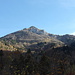 Pointe de la Galoppaz. Aufstieg in den leichten Sattel rechts, von dort über Wiesenpfade auf den Gipfel.
