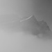Mittaghorn 2363m, Tempahorn 2618m e Piz Uccello(cima N) 2724m sbucano nella nebbia