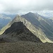 Blick über den Hauptkamm zu den weiteren lohnenden Gipfel Weiße und Rote Spitze.