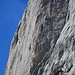 in der Wand sind zwei Bergsteiger unterwegs!