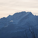 Zoom zur Alpspitze, dahinter der Hochblassen