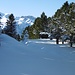 Schöne Wanderung in tief verschneiter Landschaft