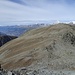 Ausblick vom Spitzhorli, Gipfelkreuz, zum Bietschhorn - und Gipfelprominenz nach Westen ...