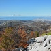 Blick vom Anstiegsweg über die Vorgebirgszone in Richtung Split'scher Adria-Küste