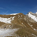 Der finale Hang zum Gipfel (Mitte rechts). Rechts der Mont de la Coche (2070m).