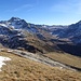 Blick Richtung Albrunpass;
bald werden wir oberhalb der Felsschichten absteigen