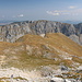 Prutaš - Ausblick am Gipfel über einige Buckel hinweg zur Planinica.