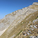 Im Aufstieg zwischen Škrčko ždrijelo und Prutaš - Immer wieder sind jetzt die markanten Schichtungen des Gipfelaufbaus zu sehen.