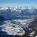 Bella vista sul fiume Ticino che entra nel Lago Maggiore vicino a Locarno. Sullo sfondo a sinistra, il roccioso Limidario (su cui devo ancora salire, ma prima o poi ci salirò) e a chiudere il panorama il Monte Rosa con i 4000 del Vallese.