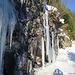 Im Aufstieg kommen wir unterhalb des Wissenbergs an schönen Eisfällen vorbei.