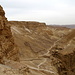 Auf dem kleinen Sattel, wieder auf Meeresniveau. Blick zurück auf die Route. Die Festung Masada ist rechts außerhalb des Bildes.