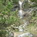Auf dem Weg zur Jägerhütte kommt man an einem schönen Wasserfall vorbei.