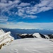 Vom Gipfel aus gesehen: westlicher Aussicht, u.a. die albanischen Alpen gaaanz weit weg