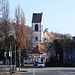 Blick von der Haupstraße zur Kirche in Alt-Weil