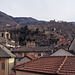 Montebello und Sasso Corbaro über den Dächern der Altstadt von Bellinzona