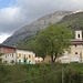 Viozene ist der "offizielle" End/Anfangsort der GTA (Grande Traversate delle Alpi). Links der Posto Tappa.
