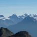 ... so aus dem Bauch raus würde ich sagen:<br />Tschingelhorn, Breithorn, Grosshorn, Mittaghorn und Äbeni Flue<br />r. davor Hogleifa und Joligletscher