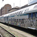 Bahnhof Domodossola: italienischer Doppelstockregio mit Zusatzbemalung.